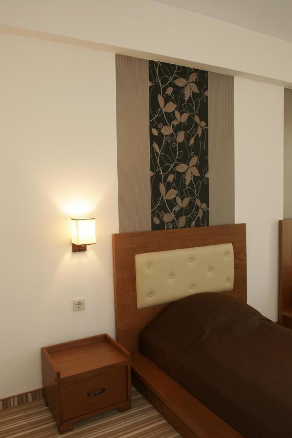 Villa Valeev โซโซโปล ภายนอก รูปภาพ