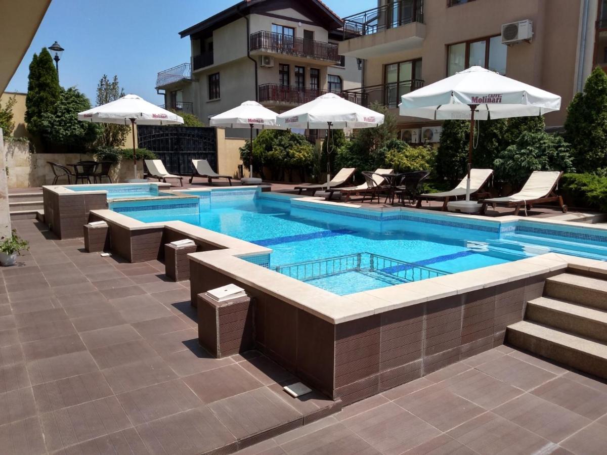 Villa Valeev โซโซโปล ภายนอก รูปภาพ